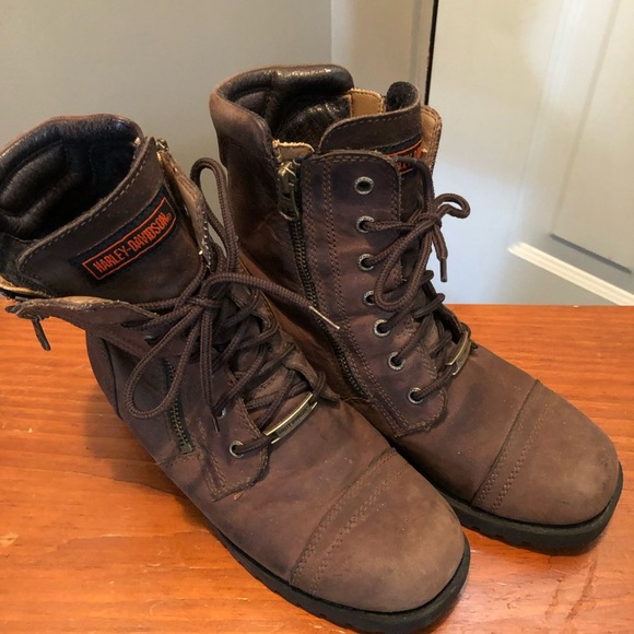 Women’s Harley Davidson Brown Leather Boots. Lace Up and Zippers on each Side. - Picture 2 of 5
